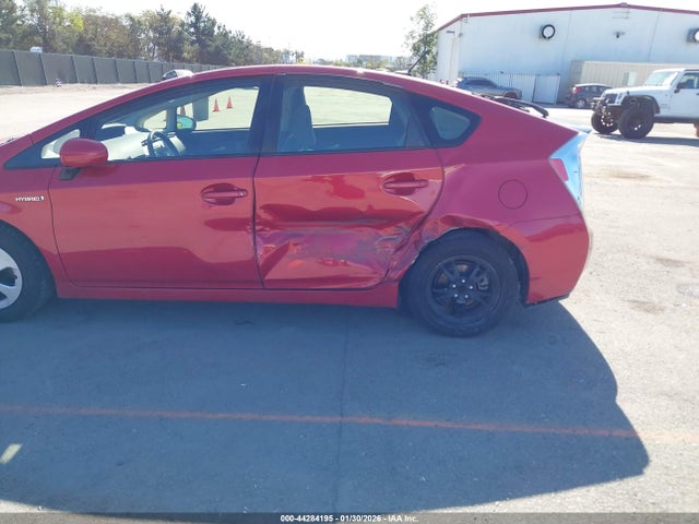 JTDKN3DU9F0446097 Toyota Prius Three