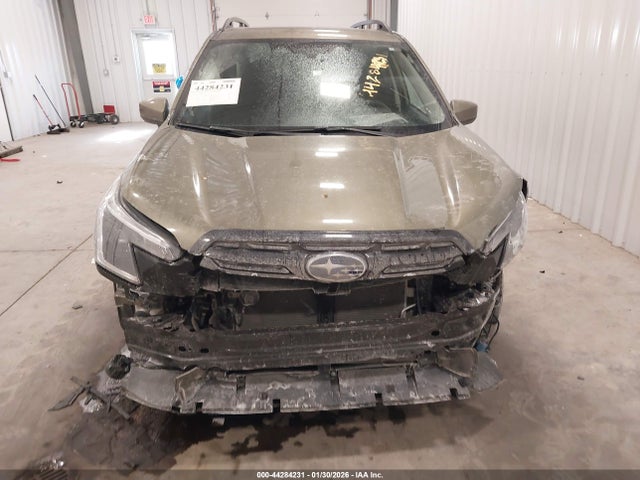 Продаж на аукціоні авто 2022 Subaru Forester Premium, vin: JF2SKAEC8NH437573, номер лоту: 44284231