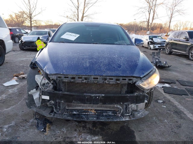 2017 Hyundai Elantra Limited მანქანა იყიდება აუქციონზე, vin: 5NPD84LF8HH023106, აუქციონის ნომერი: 44284268