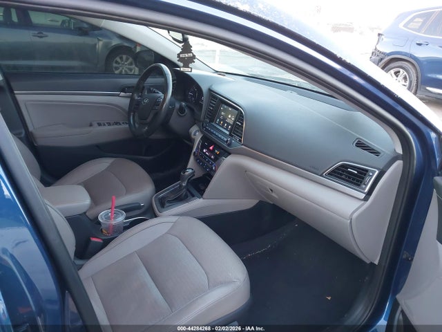 2017 Hyundai Elantra Limited მანქანა იყიდება აუქციონზე, vin: 5NPD84LF8HH023106, აუქციონის ნომერი: 44284268