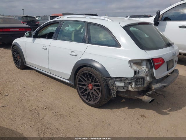 2014 AUDI A4 ALLROAD WA1UFAFL0EA044311 Photo 2