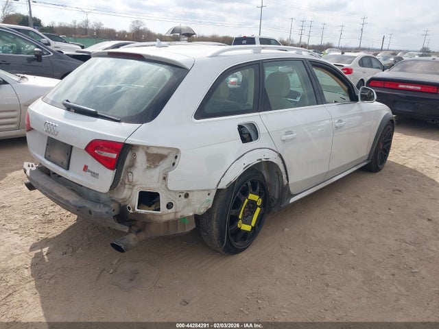 2014 AUDI A4 ALLROAD WA1UFAFL0EA044311 Photo 3