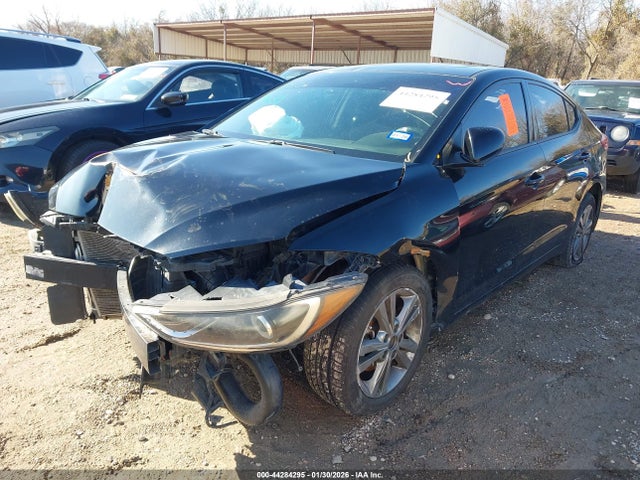 Hyundai Elantra Value Edition 2018 5NPD84LF8JH286282 Image 2