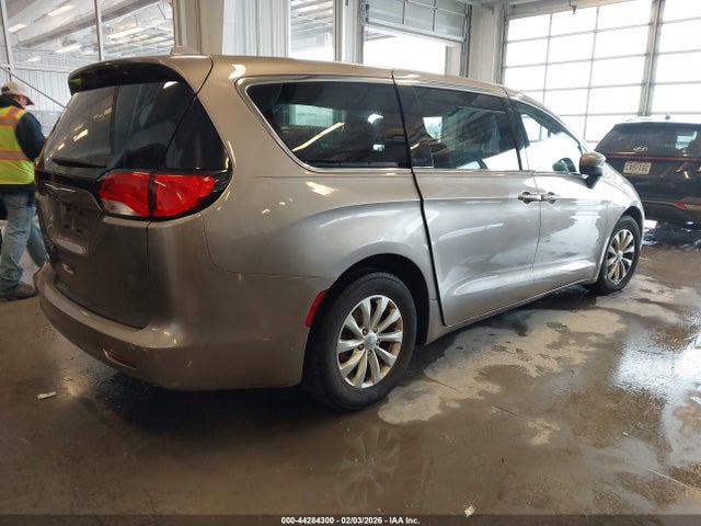 Aukcja sprzedaży 2017 Chrysler Pacifica Touring, vin: 2C4RC1DG0HR553664, numer aukcji: 44284300