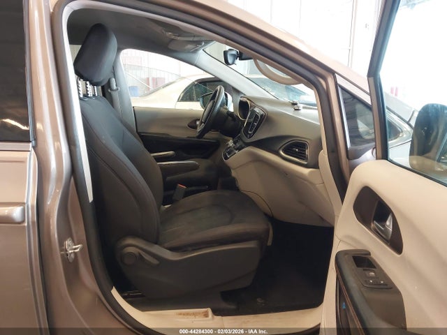 Aukcja sprzedaży 2017 Chrysler Pacifica Touring, vin: 2C4RC1DG0HR553664, numer aukcji: 44284300