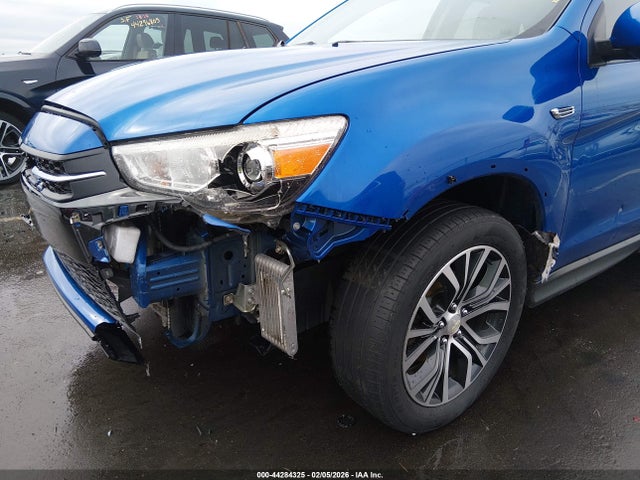 44284325 :رقم المزاد ، JA4AP3AW3JU016427 vin ، 2018 Mitsubishi Outlander Sport 2.4 Se مزاد بيع