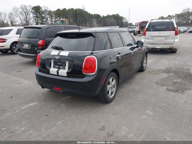 2019 MINI HARDTOP WMWXU1C5XK2F82714 Photo 3