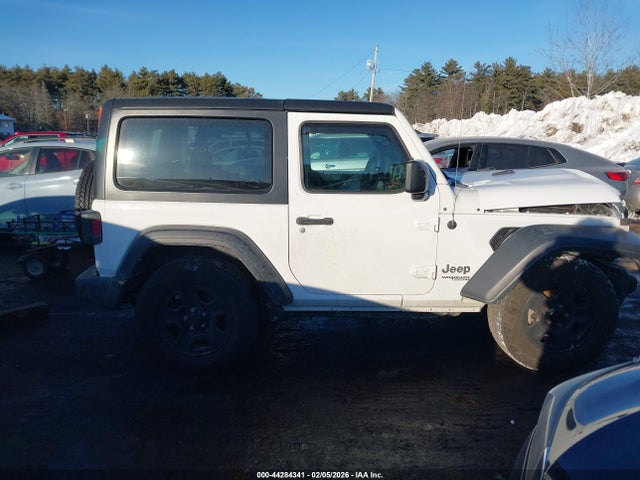 1C4GJXAG7JW307146 Jeep Wrangler Sport 4x4