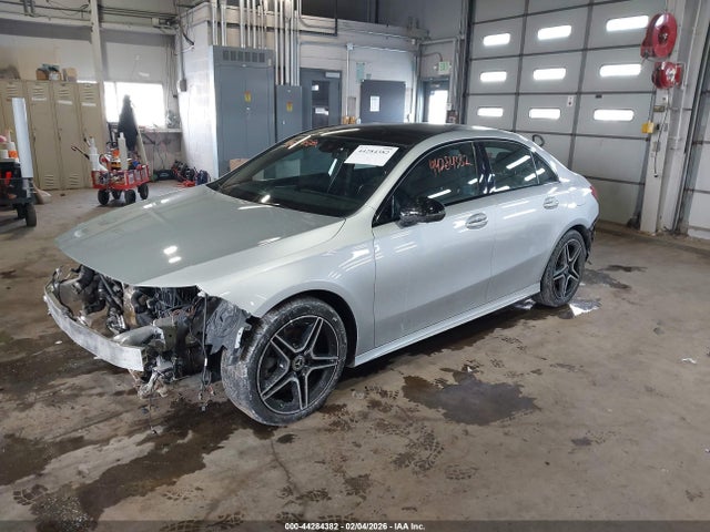 2022 MERCEDES-BENZ A 220 W1K3G4FBXNJ372932 Photo 1