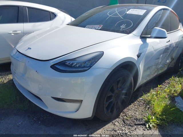 2023 TESLA MODEL Y 7SAYGDEE7PA028870 Photo 1