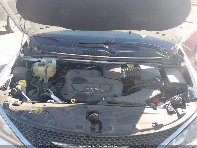 2017 CHRYSLER PACIFICA 2C4RC1BG7HR720606 Photo 9