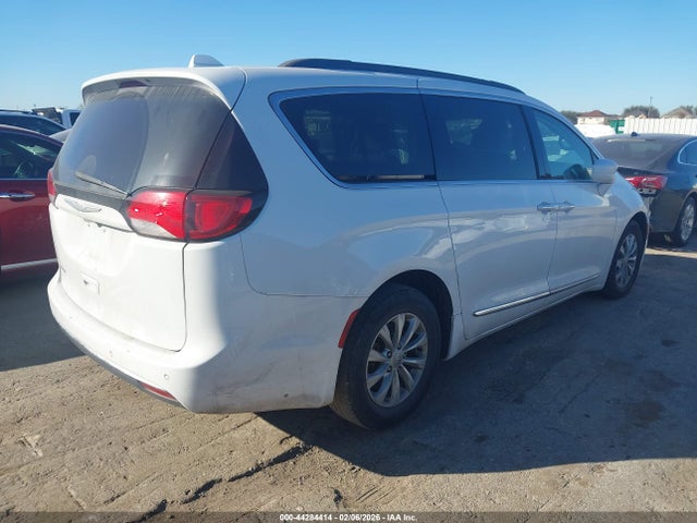 2017 CHRYSLER PACIFICA 2C4RC1BG7HR720606 Photo 3