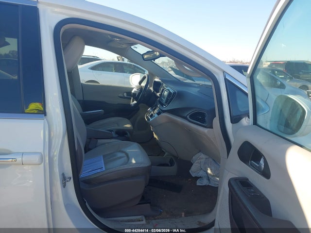 2017 CHRYSLER PACIFICA 2C4RC1BG7HR720606 Photo 4