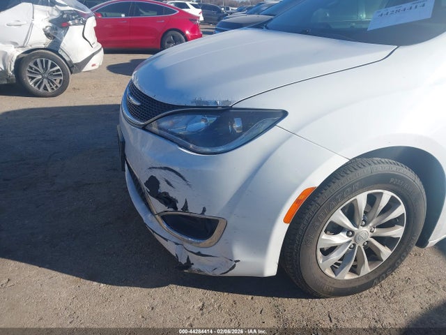 2017 CHRYSLER PACIFICA 2C4RC1BG7HR720606 Photo 5