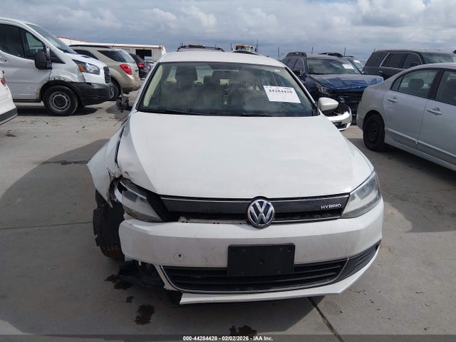 Продажа на аукционе авто 2013 Volkswagen Jetta Hybrid Se, vin: 3VW637AJ7DM291338, номер лота: 44284428