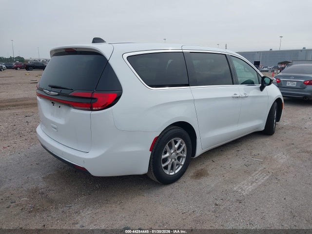 Chrysler Pacifica Select 2026 2C4RC1BG7TR168839 Image 4