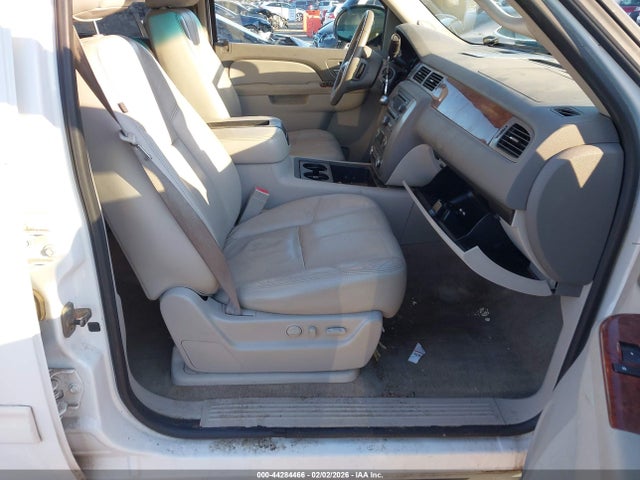 44284466 :رقم المزاد ، 1GKS2KE36BR209067 vin ، 2011 Gmc Yukon Xl 1500 Slt مزاد بيع