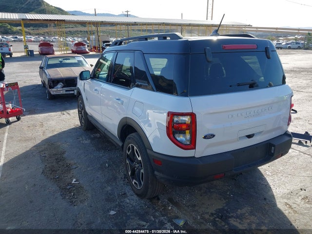 Ford Bronco Sport Outer Banks 2023 3FMCR9C63PRD00970 Image 3