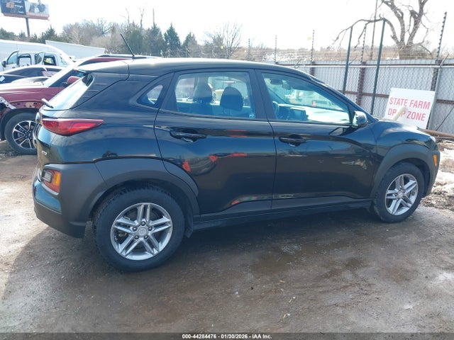 44284476 :رقم المزاد ، KM8K1CAA3LU436123 vin ، 2020 Hyundai Kona Se مزاد بيع