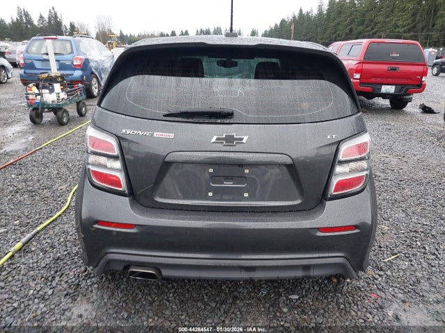 Chevrolet Sonic Lt Auto 2018 1G1JD6SB3J4135065 Image 17