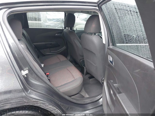 Chevrolet Sonic Lt Auto 2018 1G1JD6SB3J4135065 Image 19