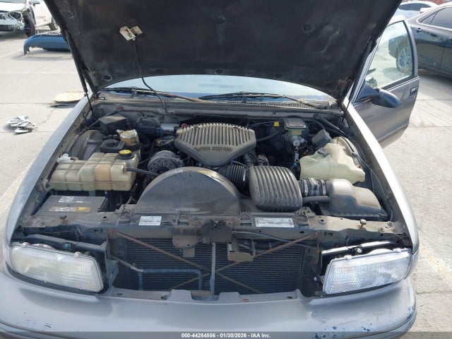 1996 CHEVROLET CAPRICE / IMPALA 1G1BL52P5TR170595 Photo 9