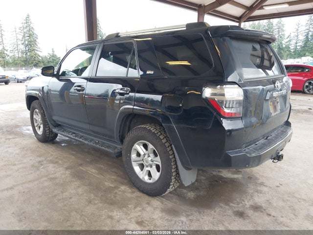2022 TOYOTA 4RUNNER JTENU5JR9N6034989 Photo 2