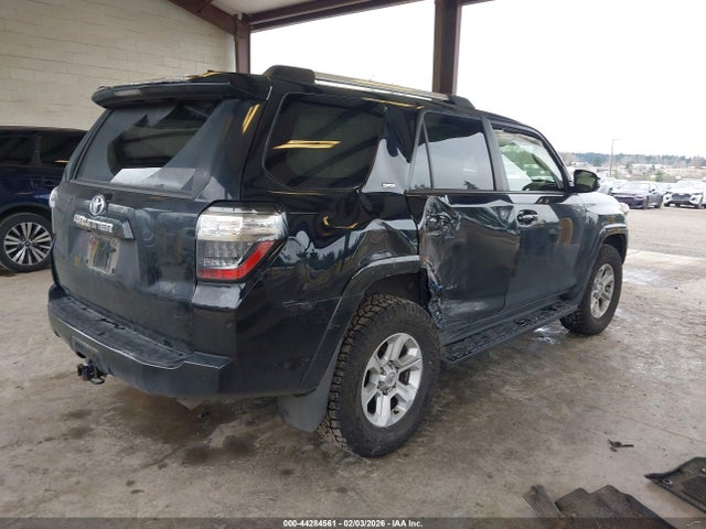 2022 TOYOTA 4RUNNER JTENU5JR9N6034989 Photo 3