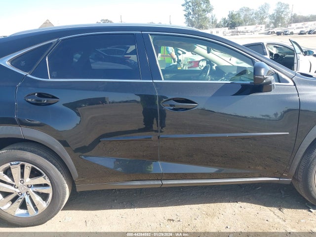 JTJYARBZ2K2134318 Lexus NX 300
