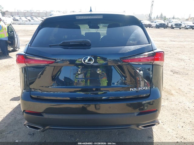 JTJYARBZ2K2134318 Lexus NX 300