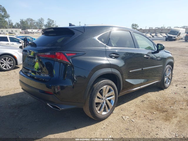 JTJYARBZ2K2134318 Lexus NX 300