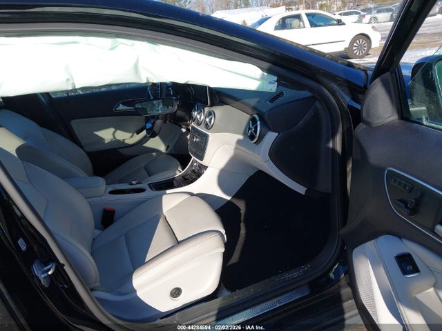 WDCTG4GB5HJ342874 Mercedes-Benz Gla 250 4matic