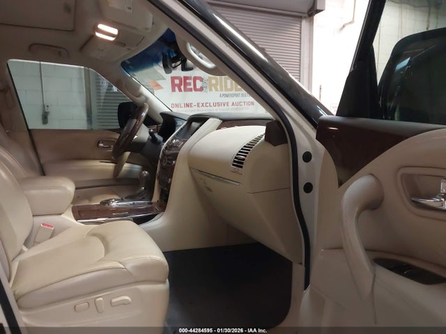 Продажа на аукционе авто 2017 Infiniti Qx80, vin: JN8AZ2NFXH9647214, номер лота: 44284595