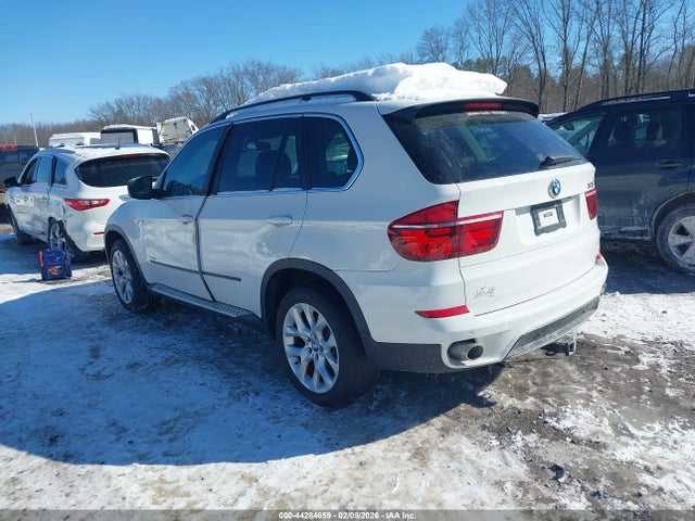 2013 BMW X5 5UXZW0C52D0B93305 Photo 2