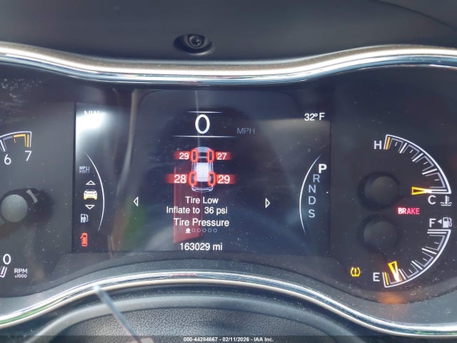 2015 Jeep Grand Cherokee Overland მანქანა იყიდება აუქციონზე, vin: 1C4RJECG7FC757463, აუქციონის ნომერი: 44284667