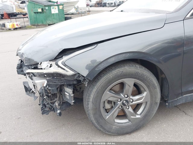 5XXG14J28MG043766 KIA K5 LXS