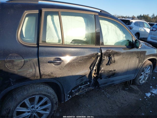 WVGBV7AX8HK049196 Volkswagen Tiguan 2.0t/2.0t S