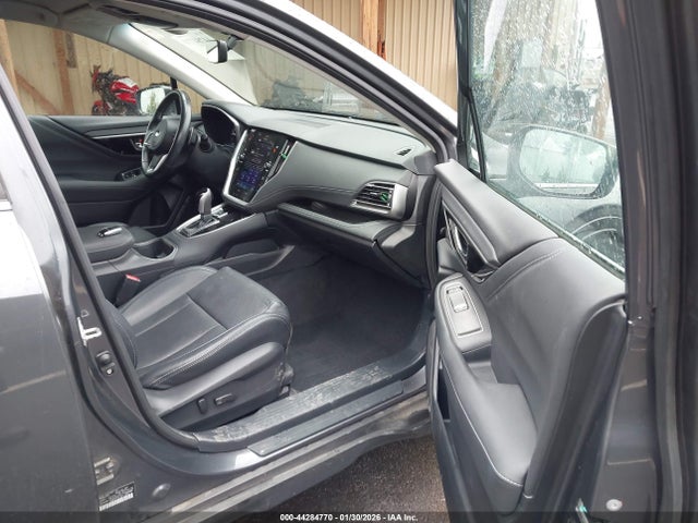 4S4BTAMC5M3127613 Subaru Outback Limited