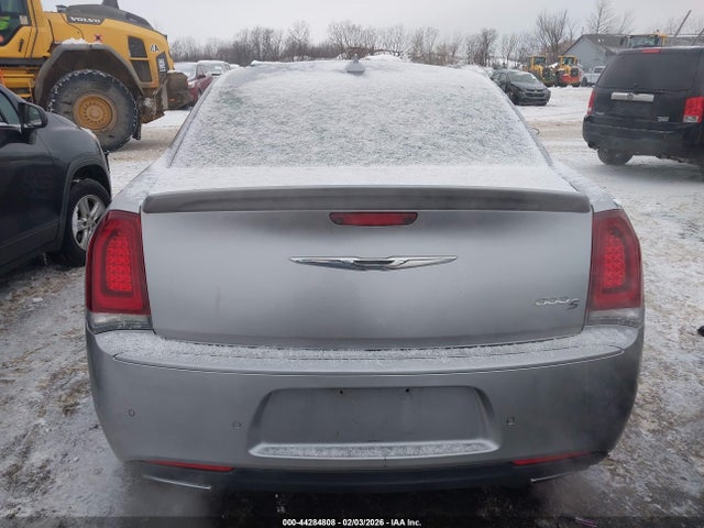 Aukcja sprzedaży 2018 Chrysler 300 300s, vin: 2C3CCABG9JH227600, numer aukcji: 44284808