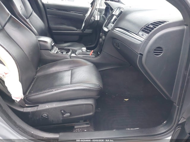 Aukcja sprzedaży 2018 Chrysler 300 300s, vin: 2C3CCABG9JH227600, numer aukcji: 44284808