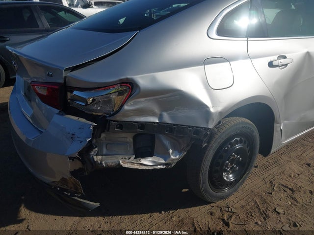 1G1ZD5ST4JF273983 Chevrolet MALIBU LT