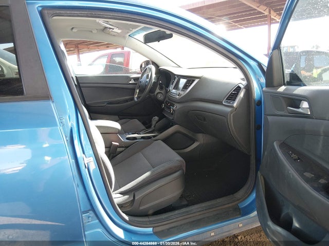 KM8J33A4XJU692451 Hyundai TUCSON SEL