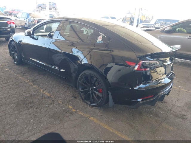 5YJ3E1EB3KF385766 Tesla Model 3 Long Range/performance