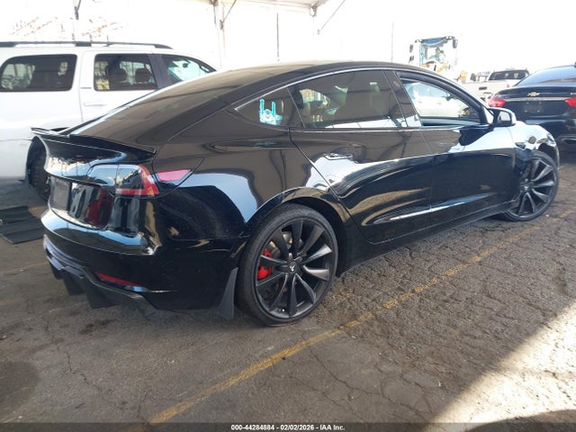 5YJ3E1EB3KF385766 Tesla Model 3 Long Range/performance