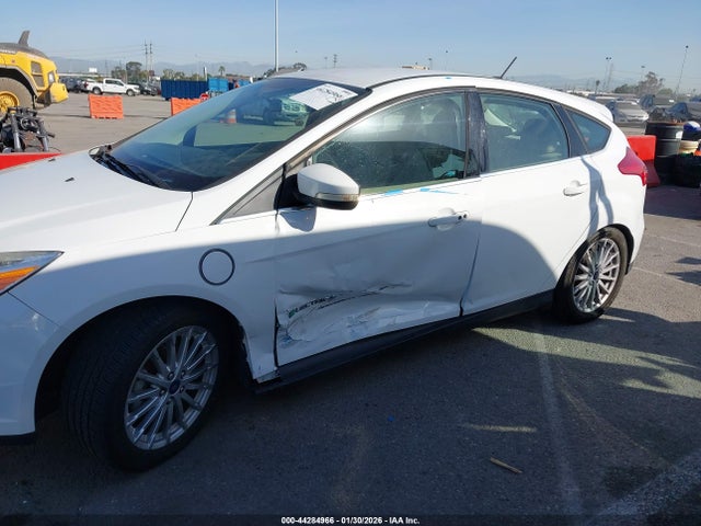 2016 FORD FOCUS ELECTRIC 1FADP3R4XGL380788 Photo 5