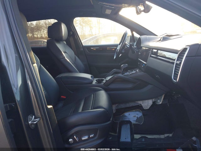 2021 PORSCHE CAYENNE E-HYBRID WP1AE2AYXMDA24857 Photo 4
