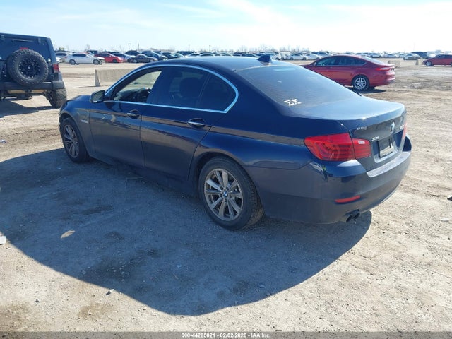 2015 BMW 528I WBA5A7C5XFD623899 Photo 2