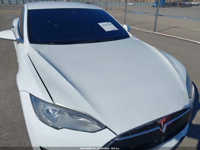 2015 TESLA MODEL S 5YJSA1H17FFP76273 Photo 5