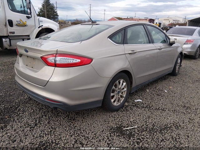 Ford FUSION S 2015 3FA6P0G72FR227052 Image 4