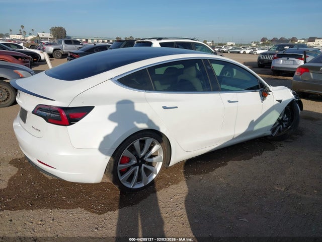 2019 TESLA MODEL 3 5YJ3E1EB8KF487466 Photo 3